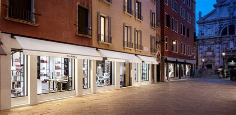 CHANEL VENEZIA CALLE LARGA 